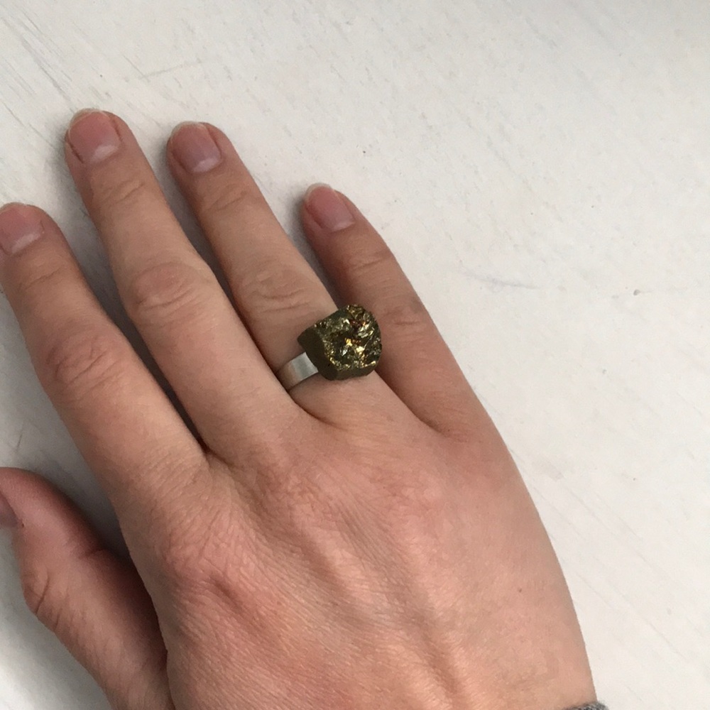 This Ring Rocks! - Picture 2 of 4